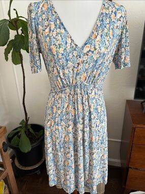Blue Floral V-Neck Pleated Midi Dress